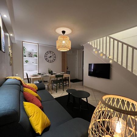 T3 Flat Moderne Sur 2 Etages Metro Parking Free Entrance Autonome Apartment Rouen Luaran gambar