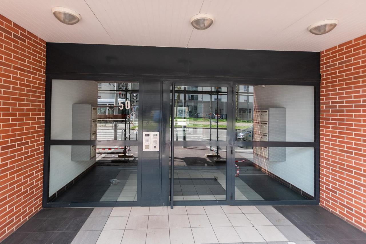 T3 Flat Moderne Sur 2 Etages Metro Parking Free Entrance Autonome Apartment Rouen Luaran gambar