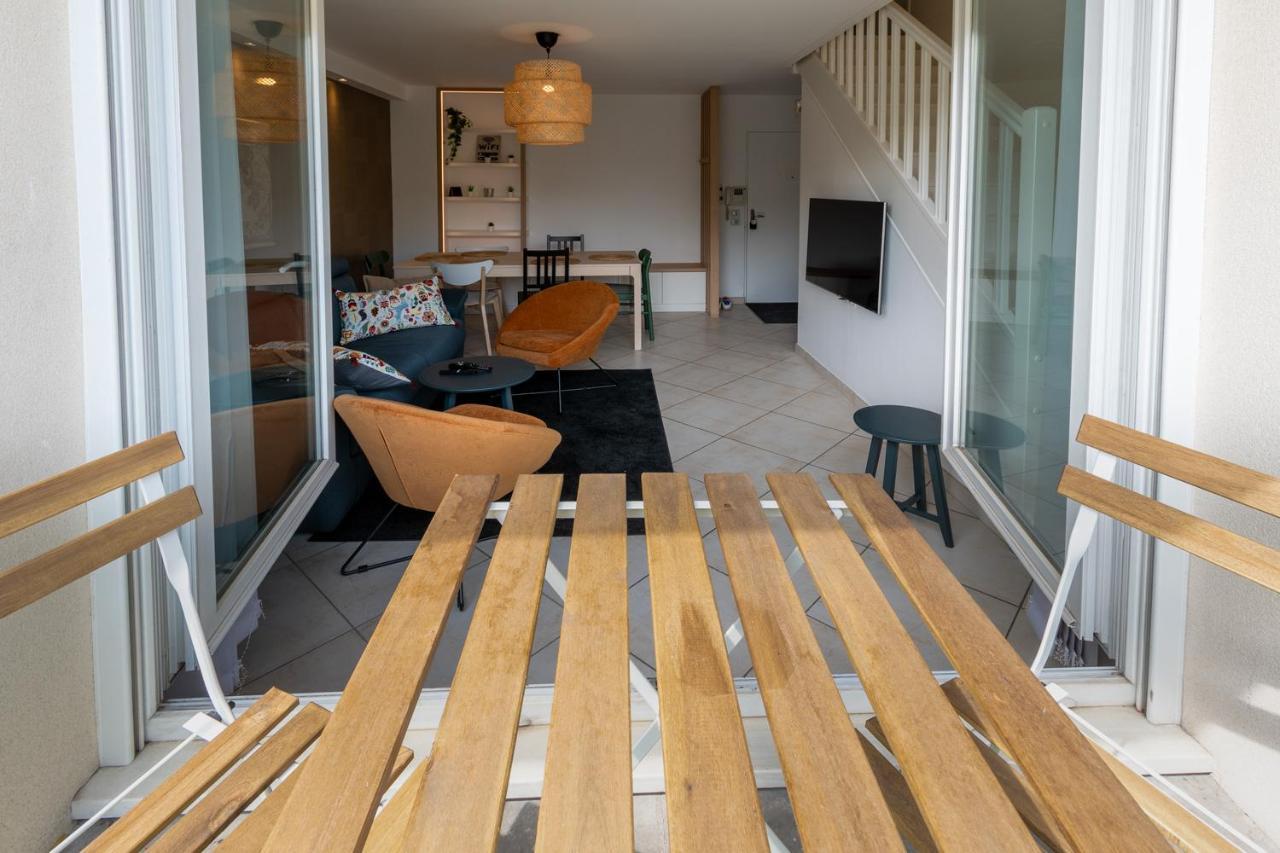 T3 Flat Moderne Sur 2 Etages Metro Parking Free Entrance Autonome Apartment Rouen Luaran gambar